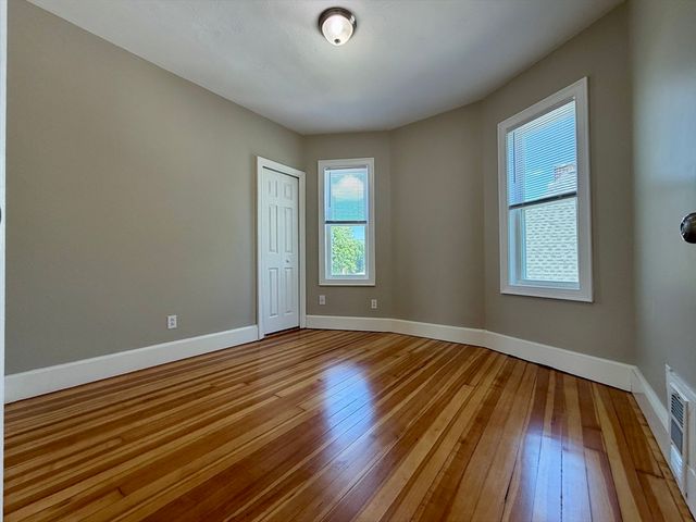 630 Metropolitan Ave 3, Boston, MA 02136