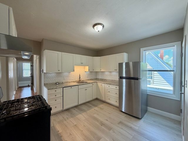 630 Metropolitan Ave 3, Boston, MA 02136