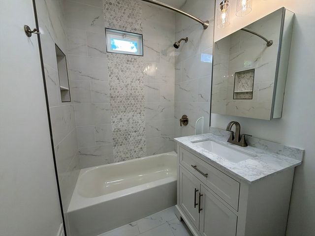 630 Metropolitan Ave 3, Boston, MA 02136