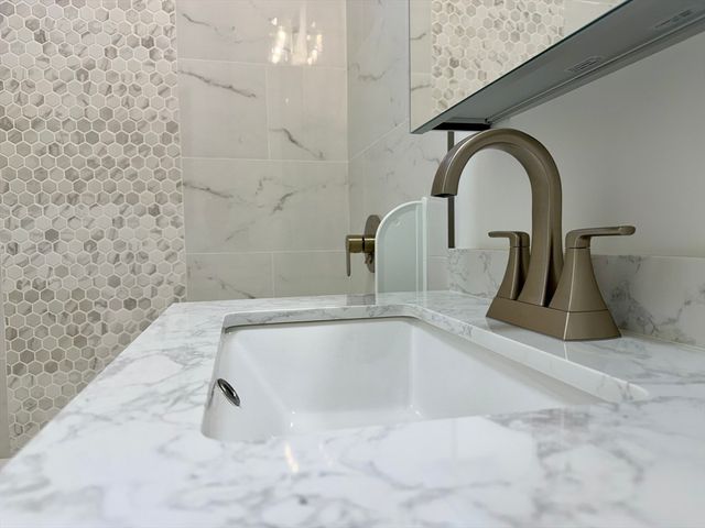 630 Metropolitan Ave 3, Boston, MA 02136