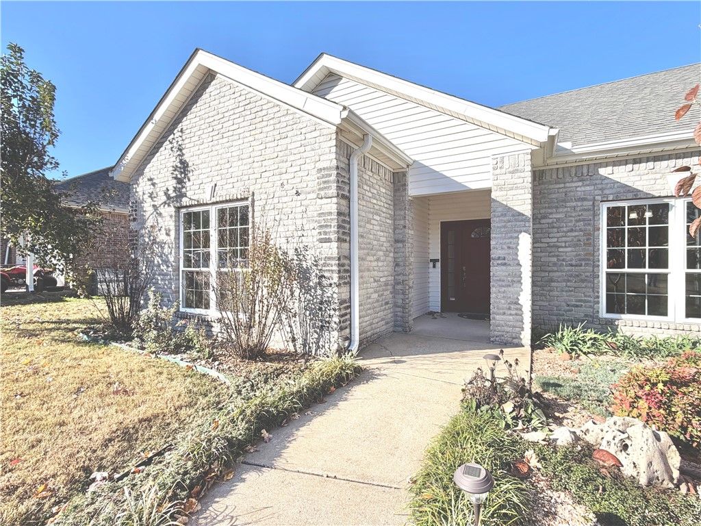 1573 Cannondale Drive, Fayetteville, AR 72704
