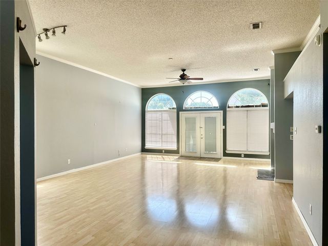 1214 Wagon Wheel Road, Garland, TX 75040