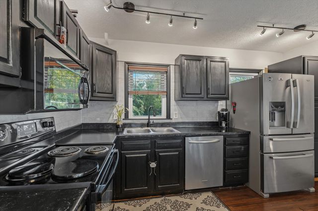 1828 Bond Street, Niles, MI 49120