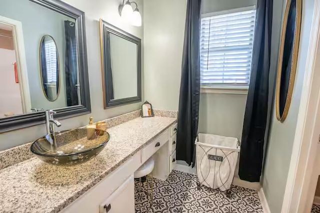 529 Laurel Ridge Road, North Charleston, SC 29418