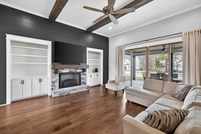 185 Wakeboard Way, Winchester, TN 37398