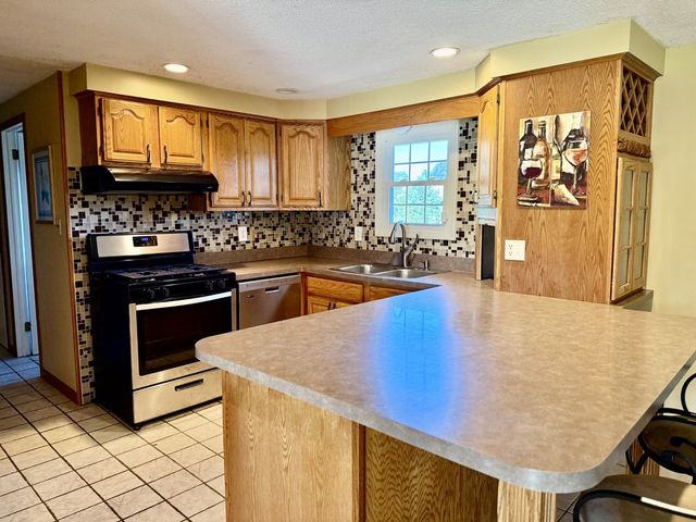 1203 W Clark Street, Princeton, IL 61356