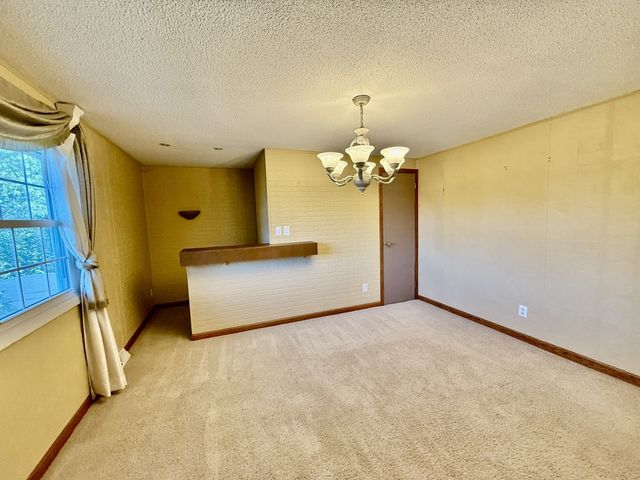 1203 W Clark Street, Princeton, IL 61356