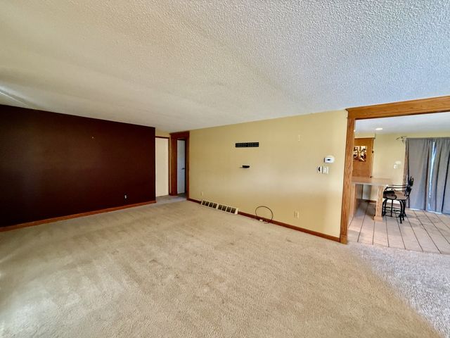 1203 W Clark Street, Princeton, IL 61356