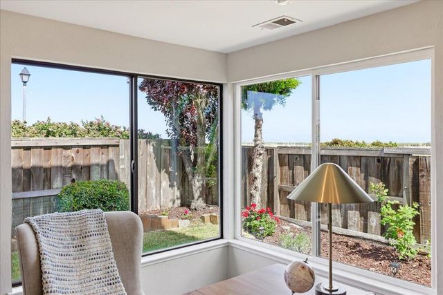 12 Riviera Circle, Redwood City, CA 94065