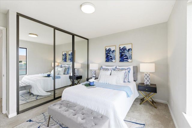 12 Riviera Circle, Redwood City, CA 94065