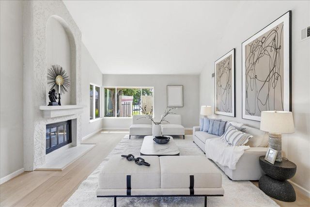 12 Riviera Circle, Redwood City, CA 94065