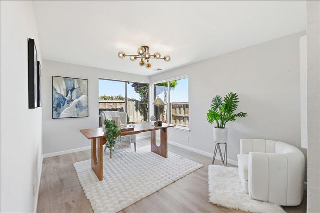 12 Riviera Circle, Redwood City, CA 94065