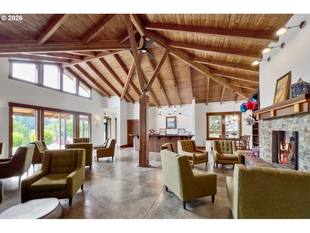 4161 Se INLET Ave, Lincoln City, OR 97367