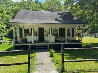 2342 Roda Road, Appalachia, VA 24216