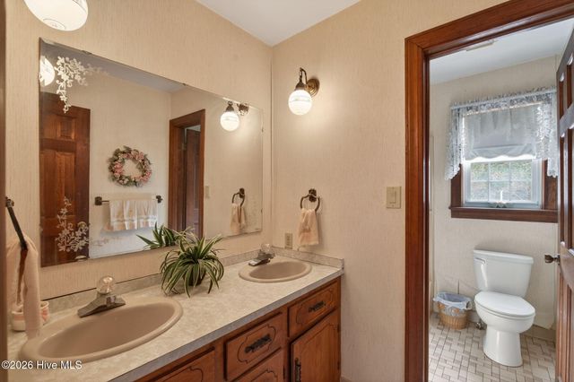 1201 Willeyton Road, Gates, NC 27937