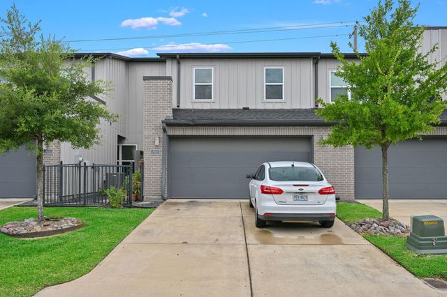 3903 Ws Phillips Parkway, College Station, TX 77845