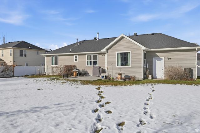 624 E 2100 N, North Logan, UT 84341