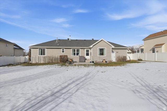 624 E 2100 N, North Logan, UT 84341