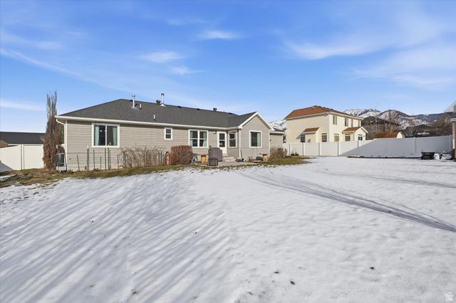 624 E 2100 N, North Logan, UT 84341