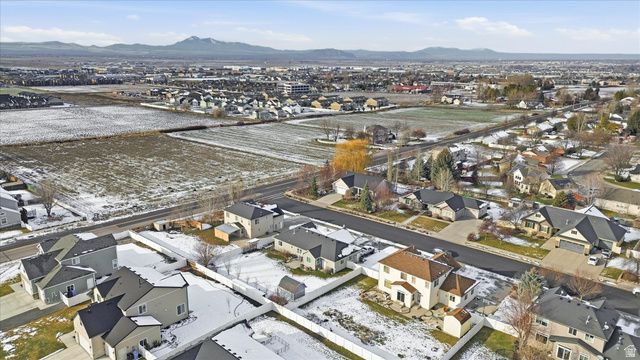 624 E 2100 N, North Logan, UT 84341