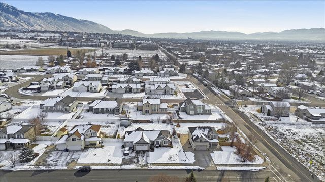 624 E 2100 N, North Logan, UT 84341