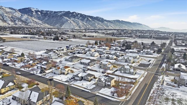 624 E 2100 N, North Logan, UT 84341