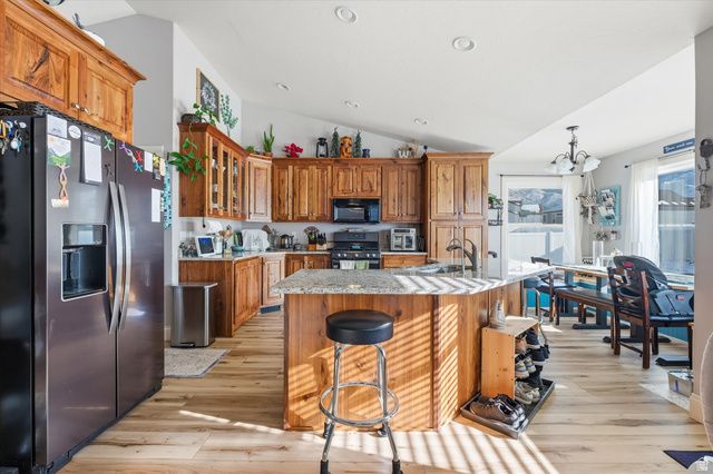 624 E 2100 N, North Logan, UT 84341