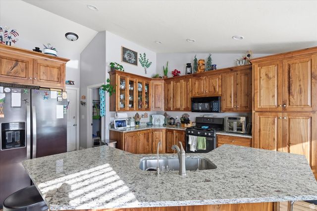 624 E 2100 N, North Logan, UT 84341