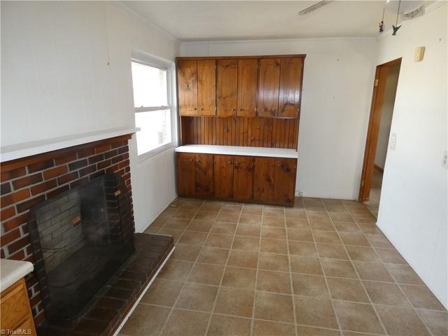 2237 Courtney Huntsville Road, Yadkinville, NC 27055