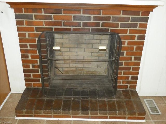 2237 Courtney Huntsville Road, Yadkinville, NC 27055