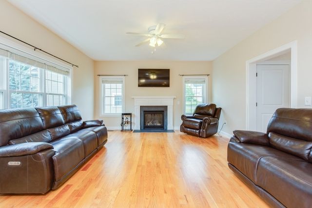 38 Folger Ave, Beverly, MA 01915