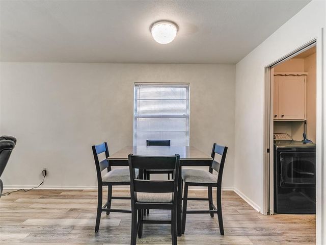 124 Oakside Drive, Moore, OK 73160