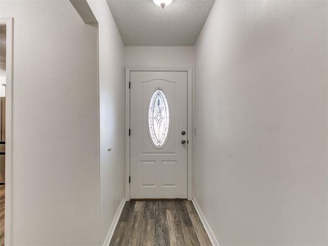 124 Oakside Drive, Moore, OK 73160