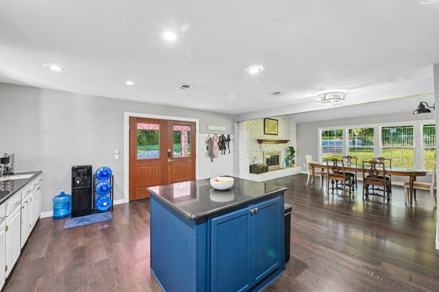 500 Spinner Road, Desoto, TX 75115