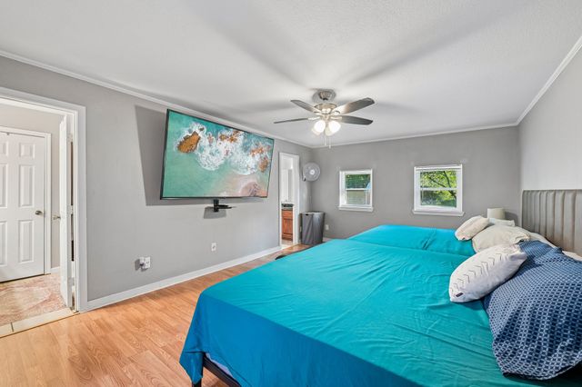 500 Spinner Road, Desoto, TX 75115