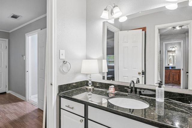 500 Spinner Road, Desoto, TX 75115