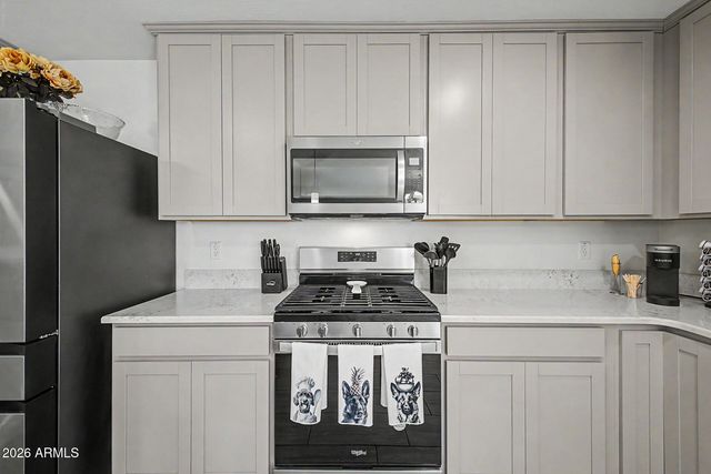 5830 S 23RD Drive, Phoenix, AZ 85041