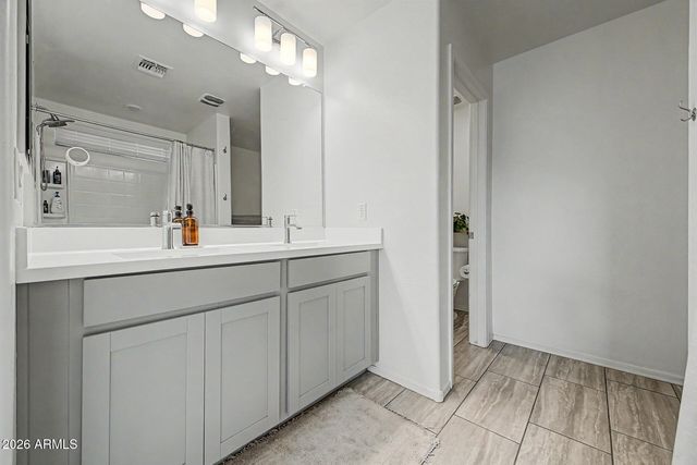 5830 S 23RD Drive, Phoenix, AZ 85041