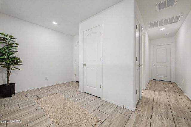 5830 S 23RD Drive, Phoenix, AZ 85041