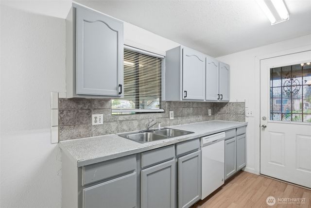 11851 SE 170th Place, Renton, WA 98058