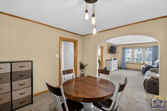 1259 SW High AVE, Topeka, KS 66604