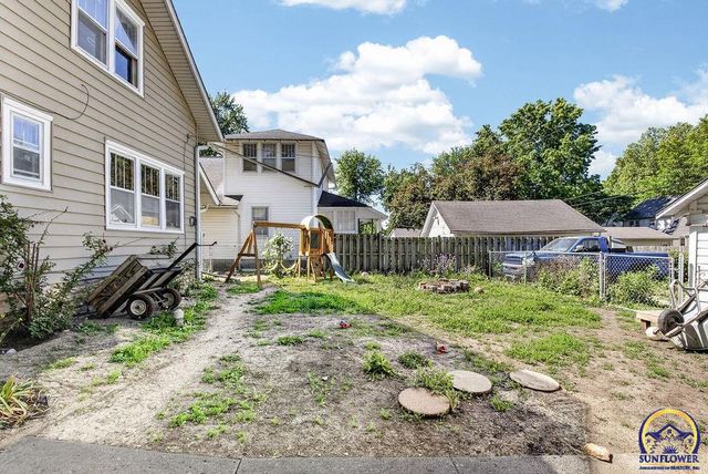 1259 SW High AVE, Topeka, KS 66604