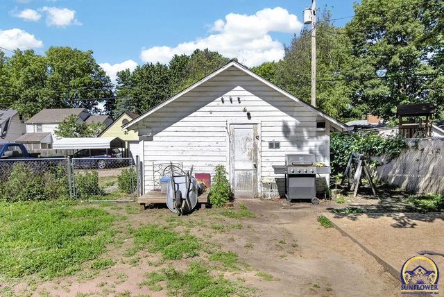 1259 SW High AVE, Topeka, KS 66604