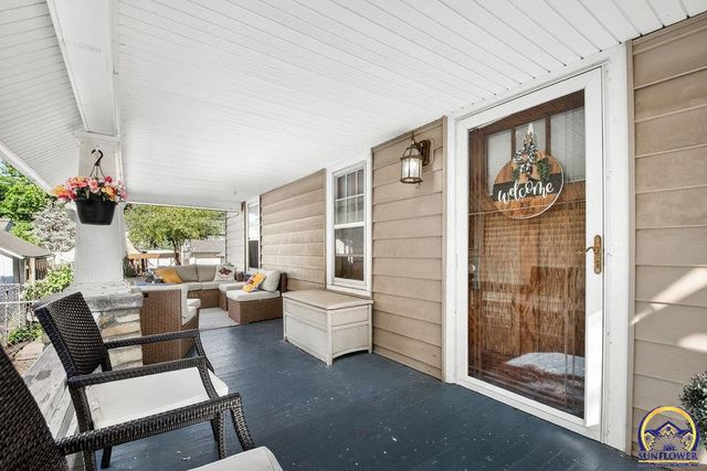1259 SW High AVE, Topeka, KS 66604