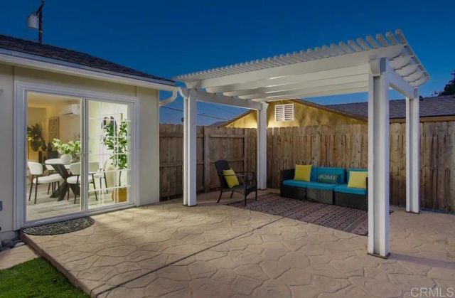 6954 Ballinger, San Diego, CA 92119