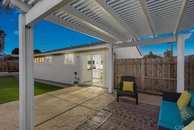 6954 Ballinger, San Diego, CA 92119