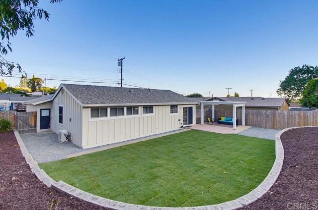 6954 Ballinger, San Diego, CA 92119