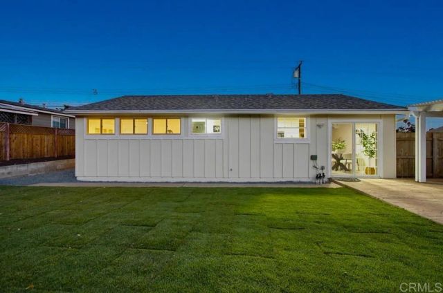 6954 Ballinger, San Diego, CA 92119