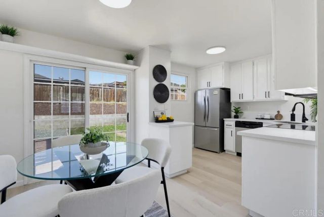 6954 Ballinger, San Diego, CA 92119