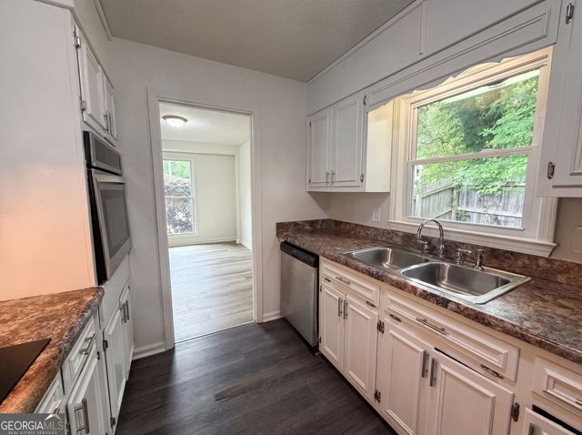 6330 Tahoe Drive, Atlanta, GA 30349